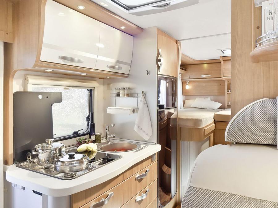 Интерьер Hymer Tramp Premium 50 2012 года  (фото 7 из 11)